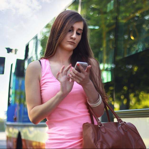 woman-smartphone-girl-bus